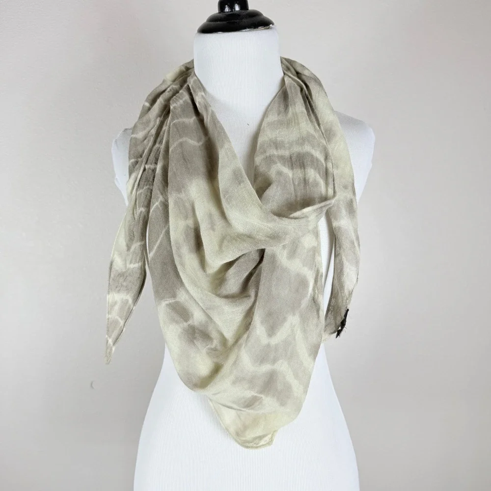 Eileen Fisher Taupe Cream Tie Dye Gauze Lightweight Triangle Scarf Wrap OS